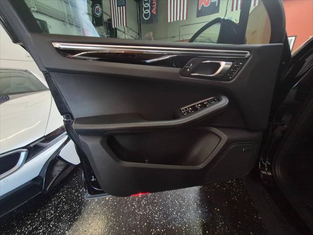 2023 Porsche Macan Base AWD 4dr SUV