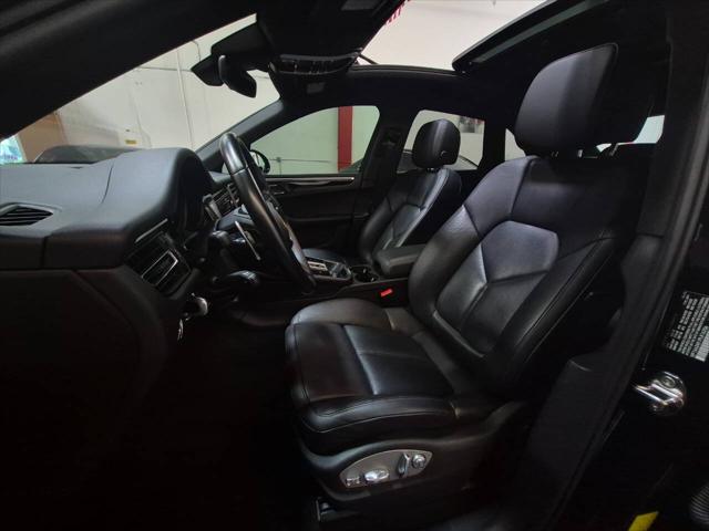 2023 Porsche Macan Base AWD 4dr SUV