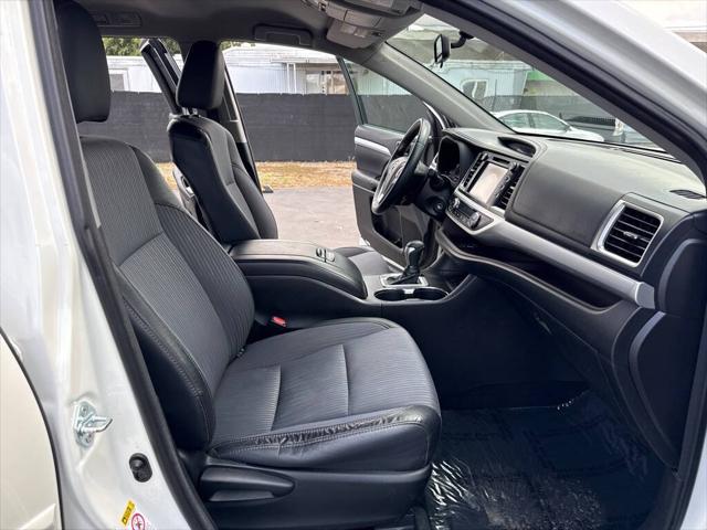 2016 Toyota Highlander LE Plus V6