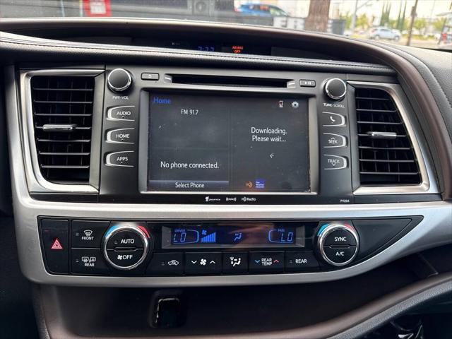 2016 Toyota Highlander LE Plus V6