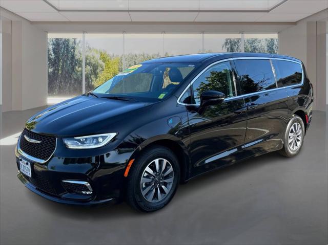 2024 Chrysler Pacifica Hybrid Select for sale in Fresno, CA