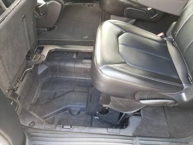 2025 Chrysler Voyager LX