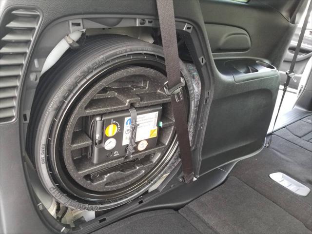 2025 Chrysler Voyager LX