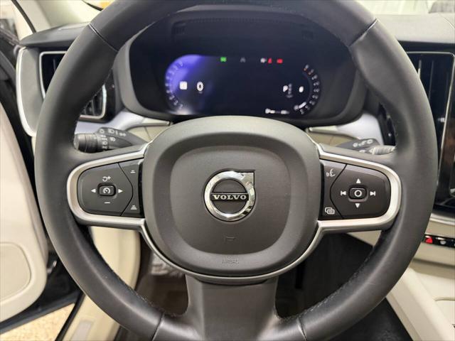 2022 Volvo XC60 B5 Momentum