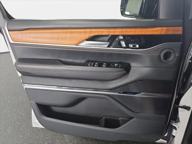 2024 Jeep Grand Wagoneer L Series III 4x4