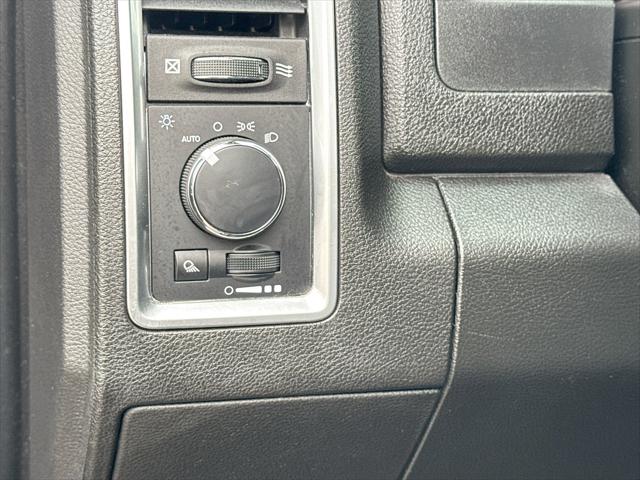 2022 Ram 1500 Classic Warlock Quad Cab 4x4 6'4" Box