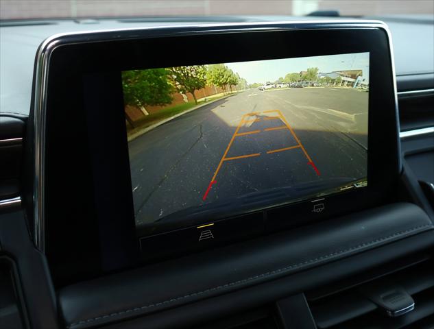 2024 Chevrolet Suburban 4WD LT