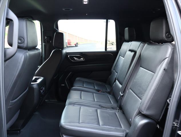 2024 Chevrolet Suburban 4WD LT