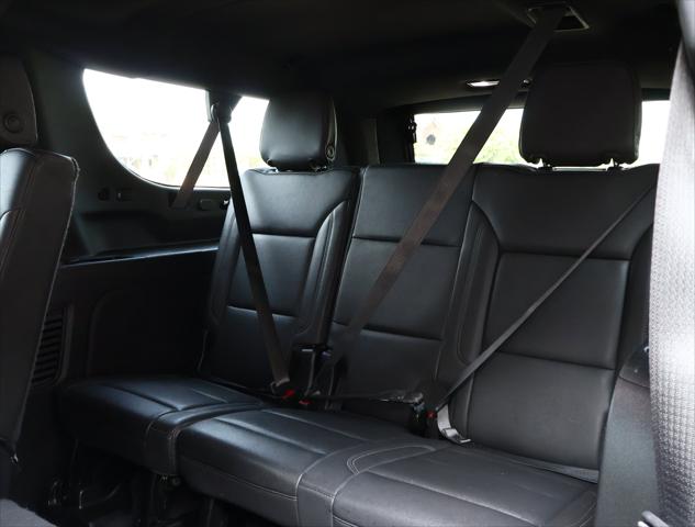 2024 Chevrolet Suburban 4WD LT