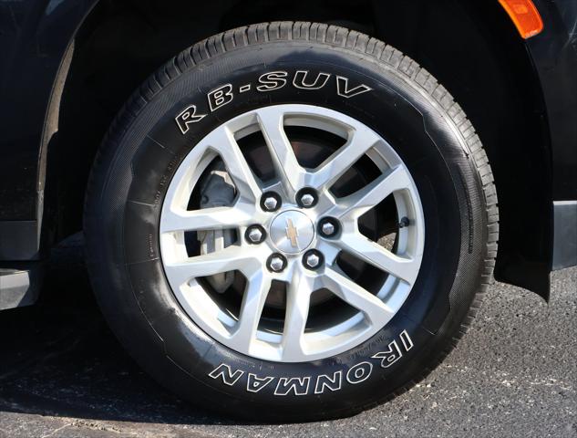 2024 Chevrolet Suburban 4WD LT
