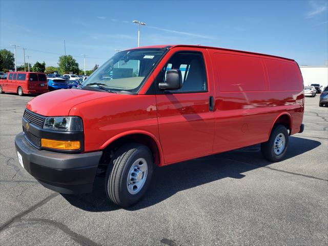 2026 Chevrolet Express Cargo Van 2500 Regular Wheelbase, WT, RWD