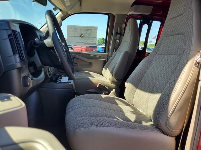 2026 Chevrolet Express Cargo Van 2500 Regular Wheelbase, WT, RWD