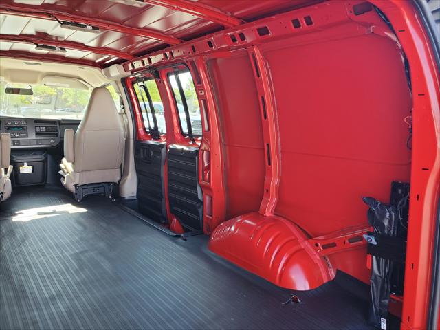 2026 Chevrolet Express Cargo Van 2500 Regular Wheelbase, WT, RWD