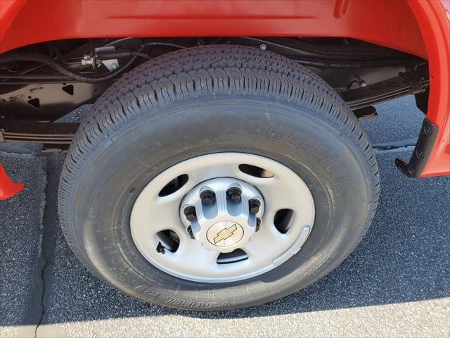 2026 Chevrolet Express Cargo Van 2500 Regular Wheelbase, WT, RWD