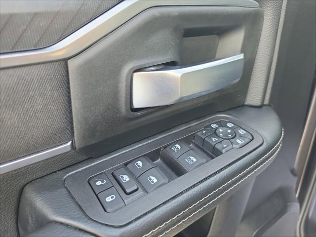 2025 Ram 3500 Big Horn Crew Cab 4x4 8' Box