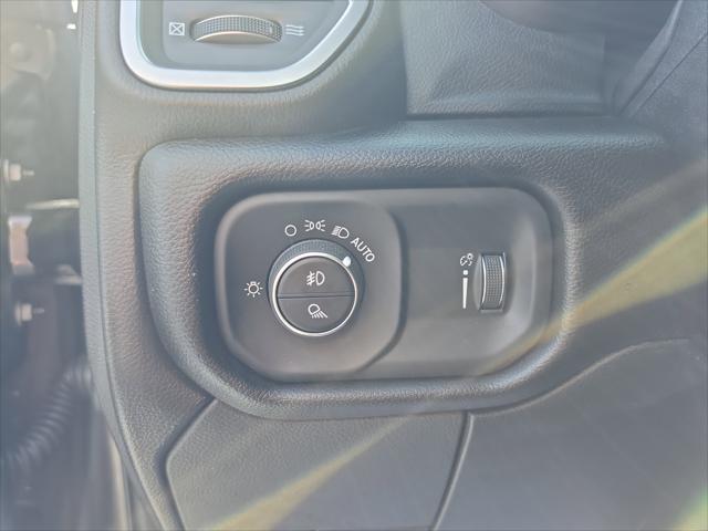 2025 Ram 3500 Big Horn Crew Cab 4x4 8' Box