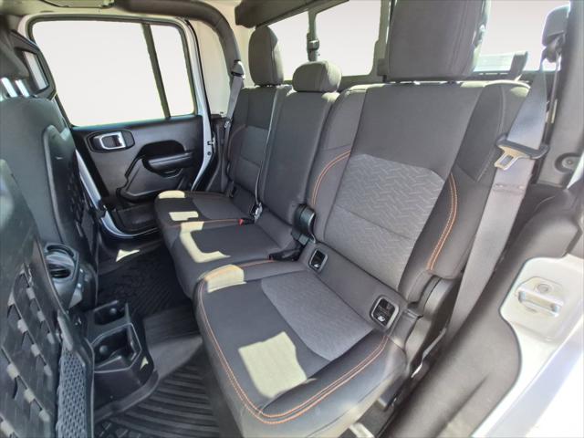2023 Jeep Gladiator Sport