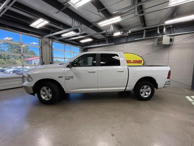 2019 Ram 1500 Classic SLT Crew Cab 4x4 5'7" Box