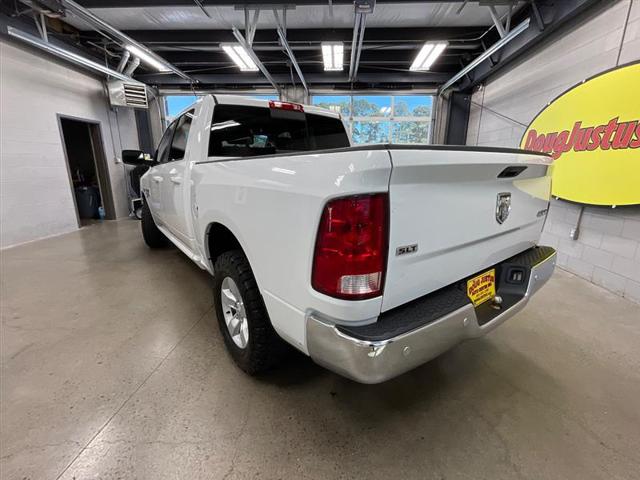 2019 Ram 1500 Classic SLT Crew Cab 4x4 5'7" Box