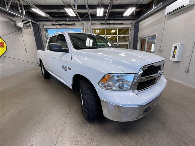 2019 Ram 1500 Classic SLT Crew Cab 4x4 5'7" Box