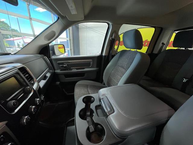 2019 Ram 1500 Classic SLT Crew Cab 4x4 5'7" Box