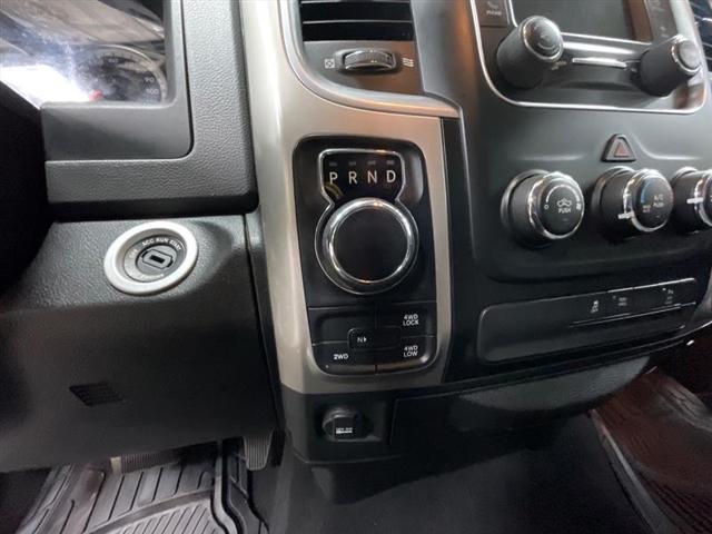 2019 Ram 1500 Classic SLT Crew Cab 4x4 5'7" Box