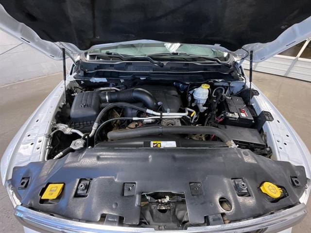 2019 Ram 1500 Classic SLT Crew Cab 4x4 5'7" Box