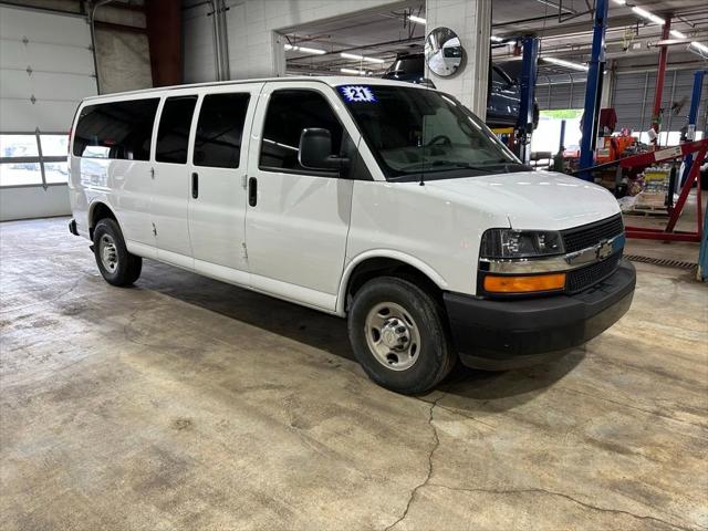 2021 Chevrolet Express Passenger RWD 3500 Extended Wheelbase LS