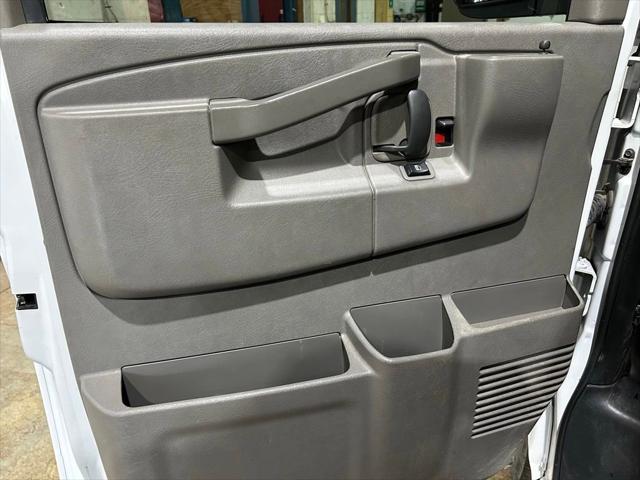 2021 Chevrolet Express Passenger RWD 3500 Extended Wheelbase LS