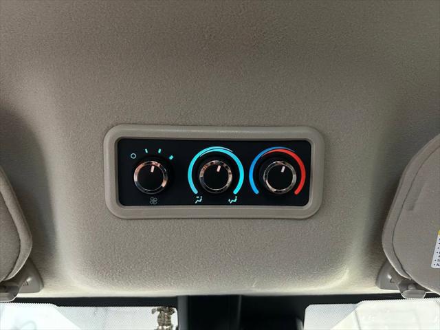 2021 Chevrolet Express Passenger RWD 3500 Extended Wheelbase LS