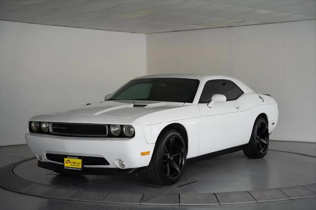2014 Dodge Challenger SXT Plus