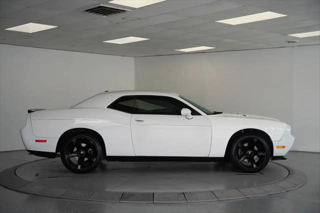 2014 Dodge Challenger SXT Plus