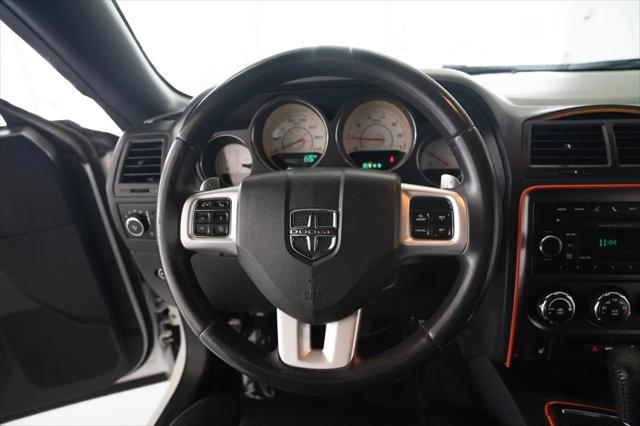 2014 Dodge Challenger SXT Plus