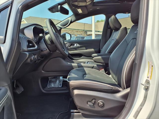 2027 Chrysler Pacifica Limited