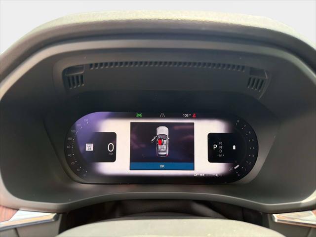 2023 Volvo XC60 B5 Plus Dark Theme