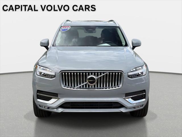 2025 Volvo XC90 B5 Core