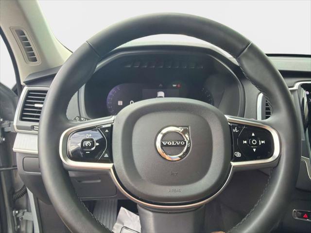 2025 Volvo XC90 B5 Core