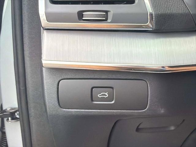 2025 Volvo XC90 B5 Core