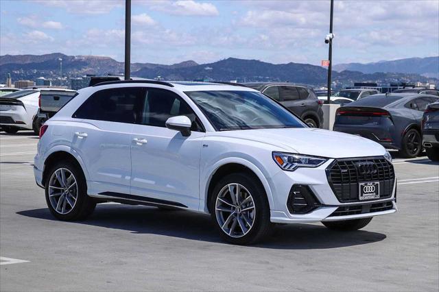 2025 Audi Q3 Premium 45 TFSI S line quattro Tiptronic