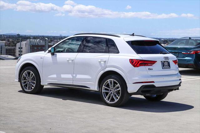 2025 Audi Q3 Premium 45 TFSI S line quattro Tiptronic