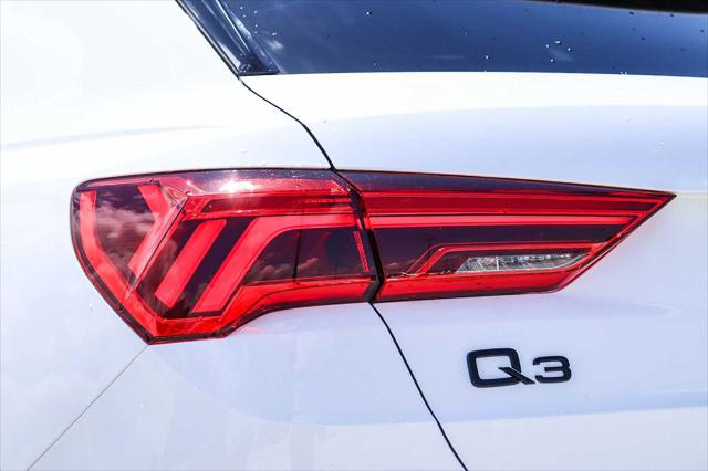 2025 Audi Q3 Premium 45 TFSI S line quattro Tiptronic