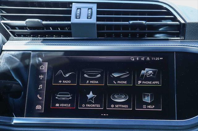 2025 Audi Q3 Premium 45 TFSI S line quattro Tiptronic