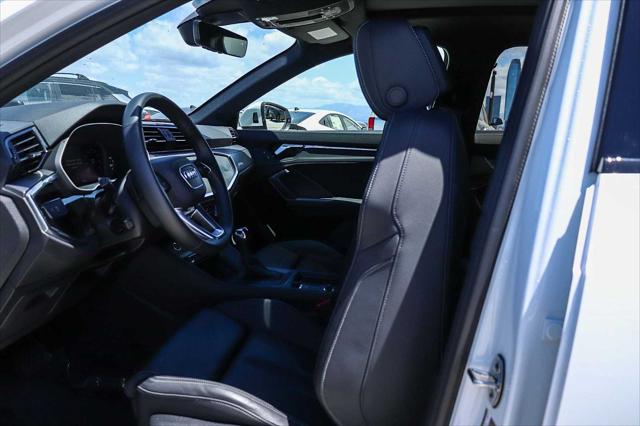 2025 Audi Q3 Premium 45 TFSI S line quattro Tiptronic