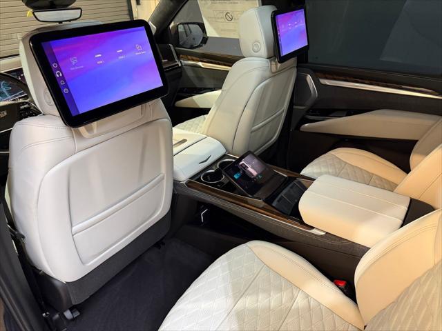 2026 Cadillac Escalade ESV Platinum Sport
