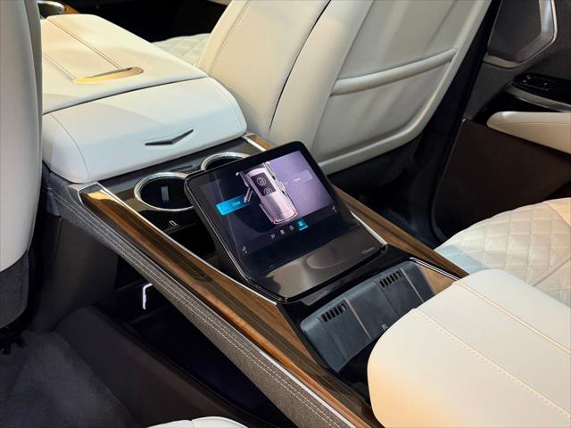 2026 Cadillac Escalade ESV Platinum Sport
