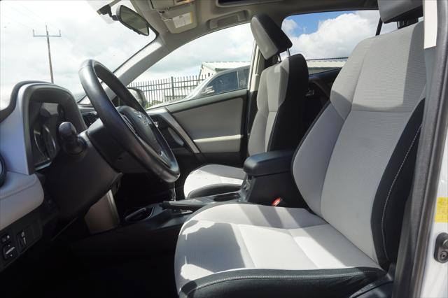 2016 Toyota RAV4 Hybrid XLE