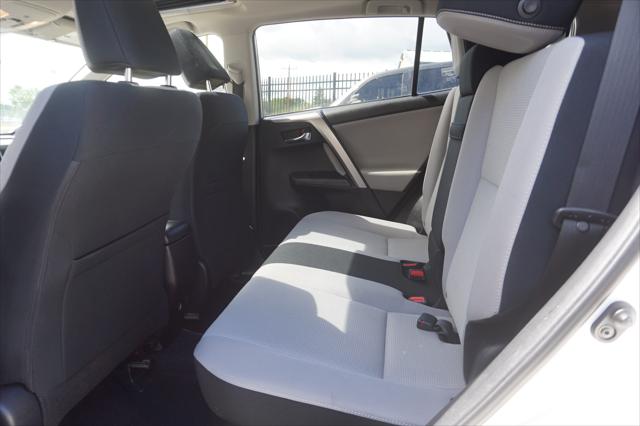 2016 Toyota RAV4 Hybrid XLE