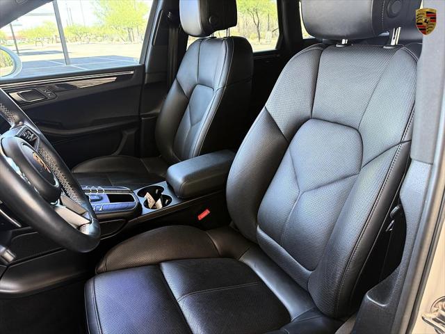 2018 Porsche Macan Unknown