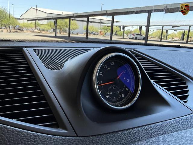 2018 Porsche Macan Unknown