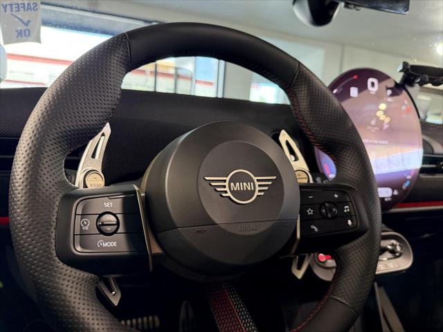 2025 MINI Hardtop JCW